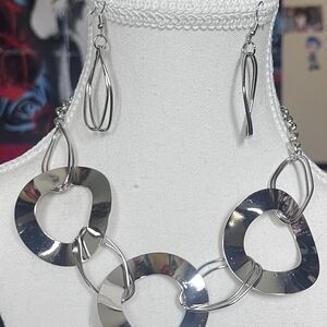 Elegant Silver Necklace and Earring Set